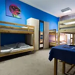 Moon Hostel *