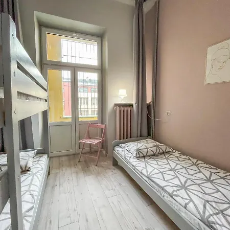 Moon Hostal