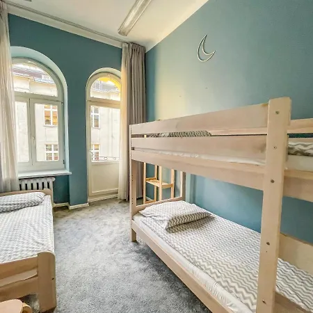 Moon Hostal *