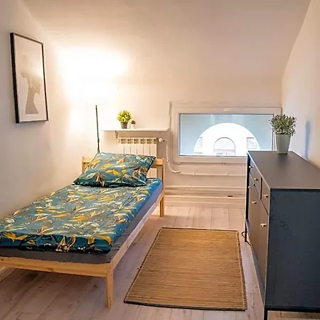 Hostal Moon *